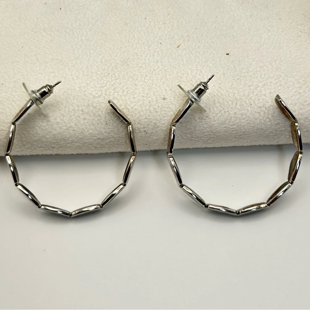 Kendra Scott Brooke Hoop Earrings Rhodium Plated Posts 1.5